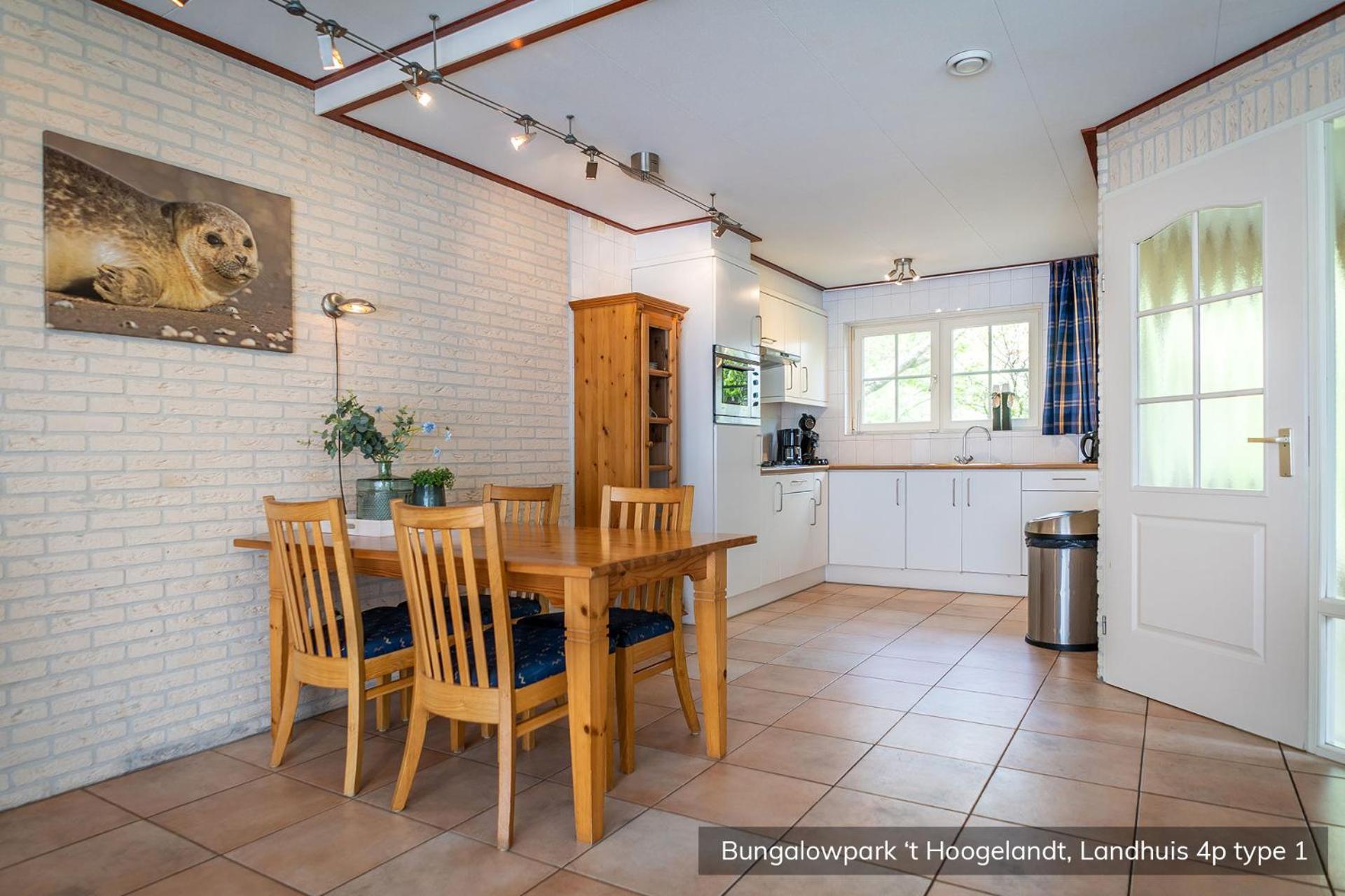 Bungalowpark 'T Hoogelandt De Koog  Habitación foto
